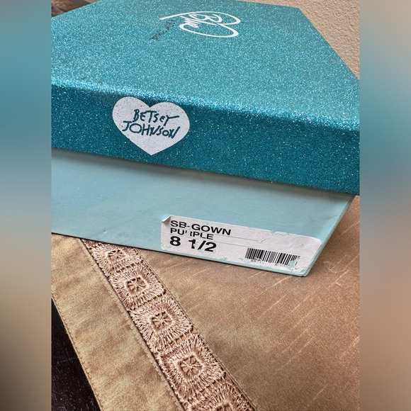 💜Betsey Johnson Purple Rhinestone Heels 💜 - Picture 9 of 9